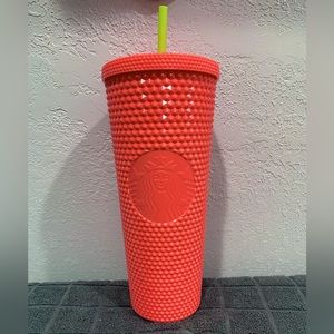 ⚠️LAST CHANCE⚠️ Starbucks Summer 2022 Dragonfruit Studded Venti Tumbler